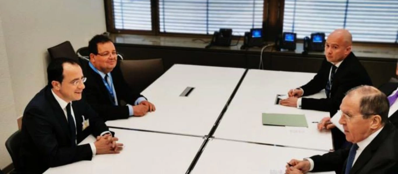 Διμερείς σχέσεις και συνεργασία στα ΗΕ συζήτησαν Χριστοδουλίδης-Λαβρόφ